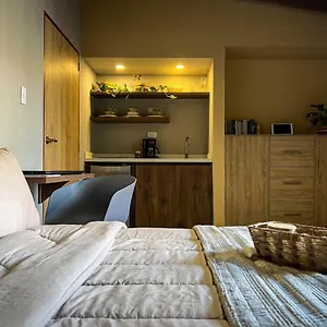  Apartamento Book Lover's Haven, Your Private Library