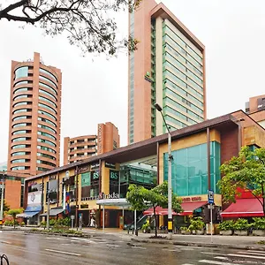 Hotel Express & By Ihg, Medellín