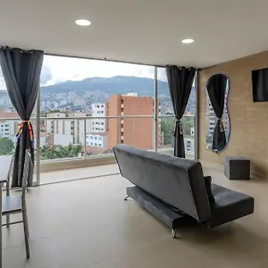  Apartamento En Maravilloso Laureles Con Piscina 801