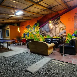 Poblado Park מלון